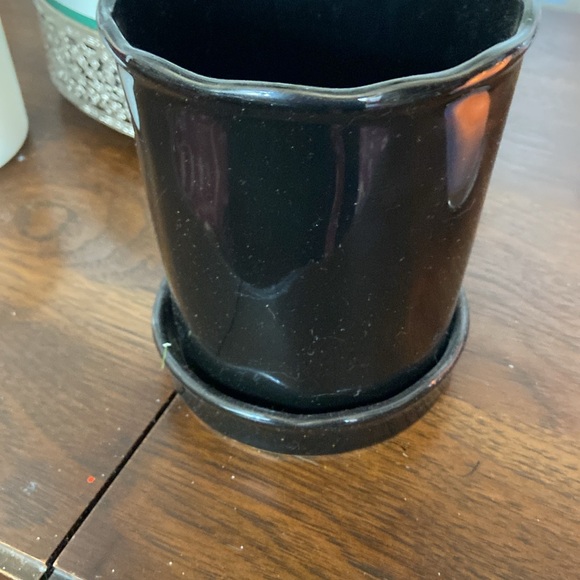 Final price accepted 💜💜💜NWT Rae Dunn planter - Picture 5 of 7